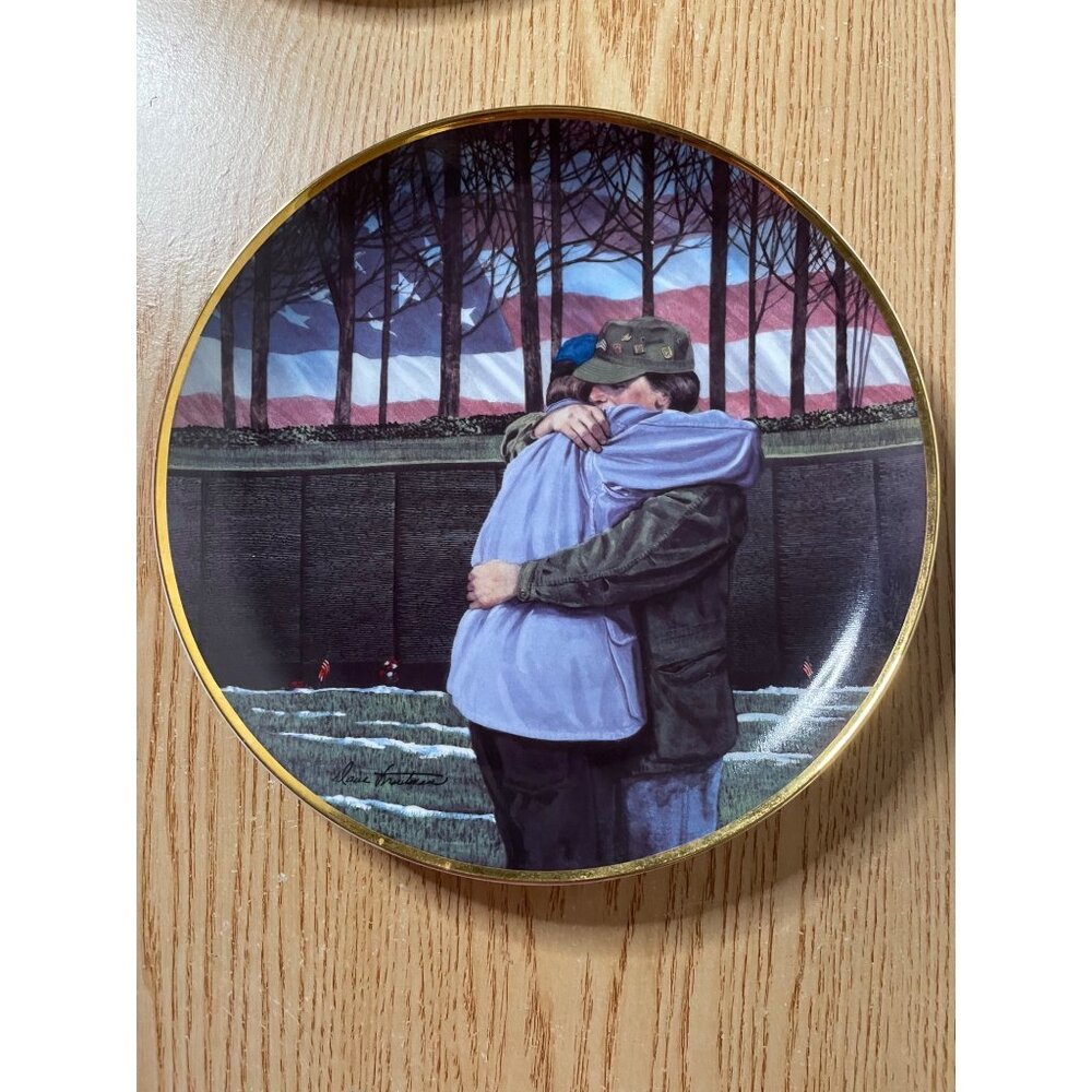 New Antique Collectible Limited Edition Collector Plate “Heroes Reunited”